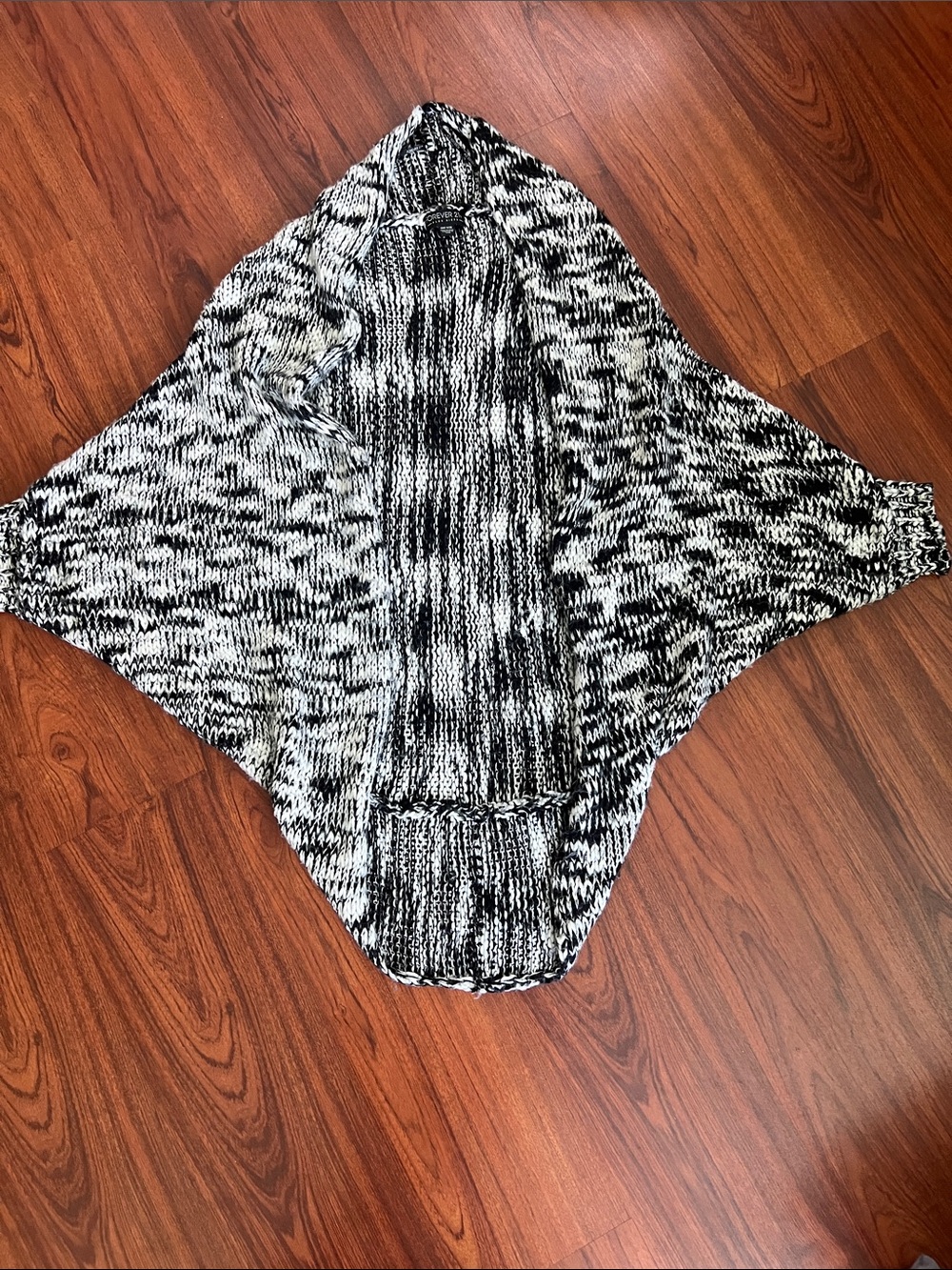 Forever 21 Black & White Marled Open-Front Poncho Sweater